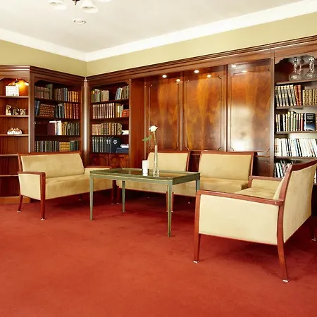 Christie's Sdr. Hostrup Hotel